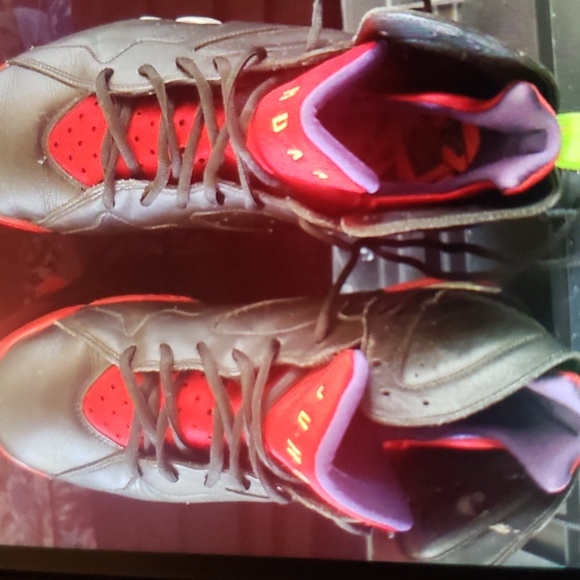 Air Jordan shoes - Picture 3 of 3